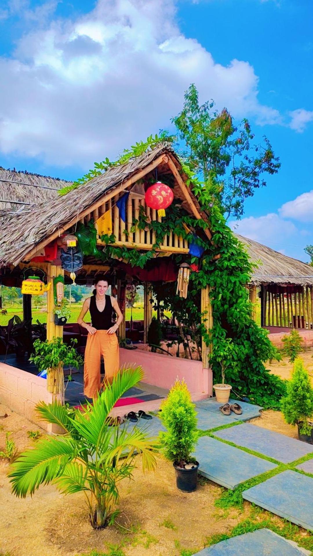 Om Shanti Om Home Stay & Cafe Hampi Εξωτερικό φωτογραφία